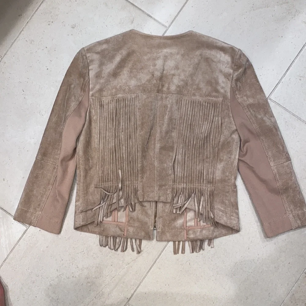 NWOT- BCBG FAUX SUEDE FRINGE BOLERO JACKET - Picture 4 of 5